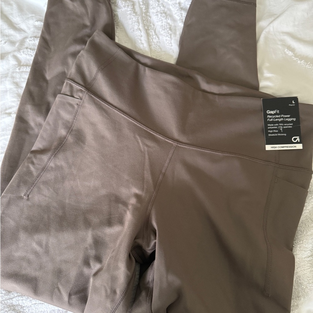 GapFit High Compression Leggings in Taupe